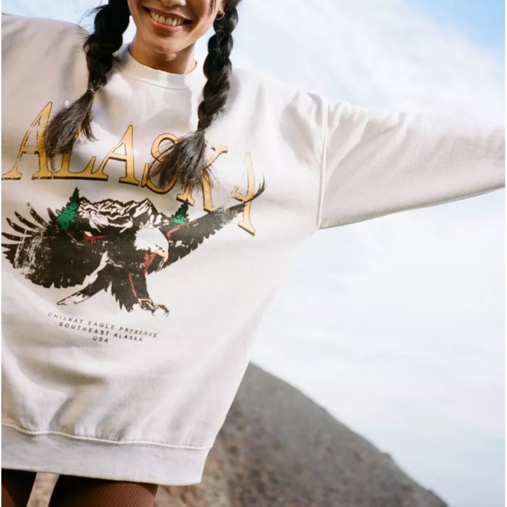 Alaska Eagle Graphic Washed Sweatshirt